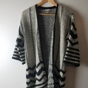 Forever 21 Geometric Print Cardigan